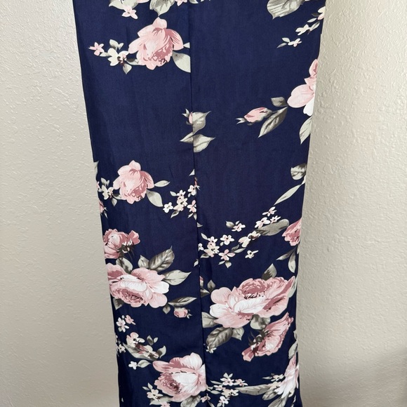 Showpo Take it from the top strapless navy floral maxi dress 4 - Picture 8 of 10